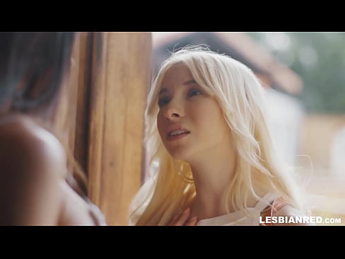 ❤️ Puella paucis post mensibus domum venit et desinit comedere pussy ☑ at la.pornovore.ru